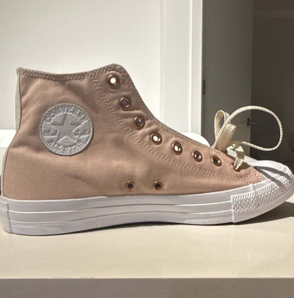 NEW Rare Converse Chuck All Star Hi “NAUGHTY” Custom Lmtd Edtn Mismatch Pair
 Sz - Picture 8 of 8